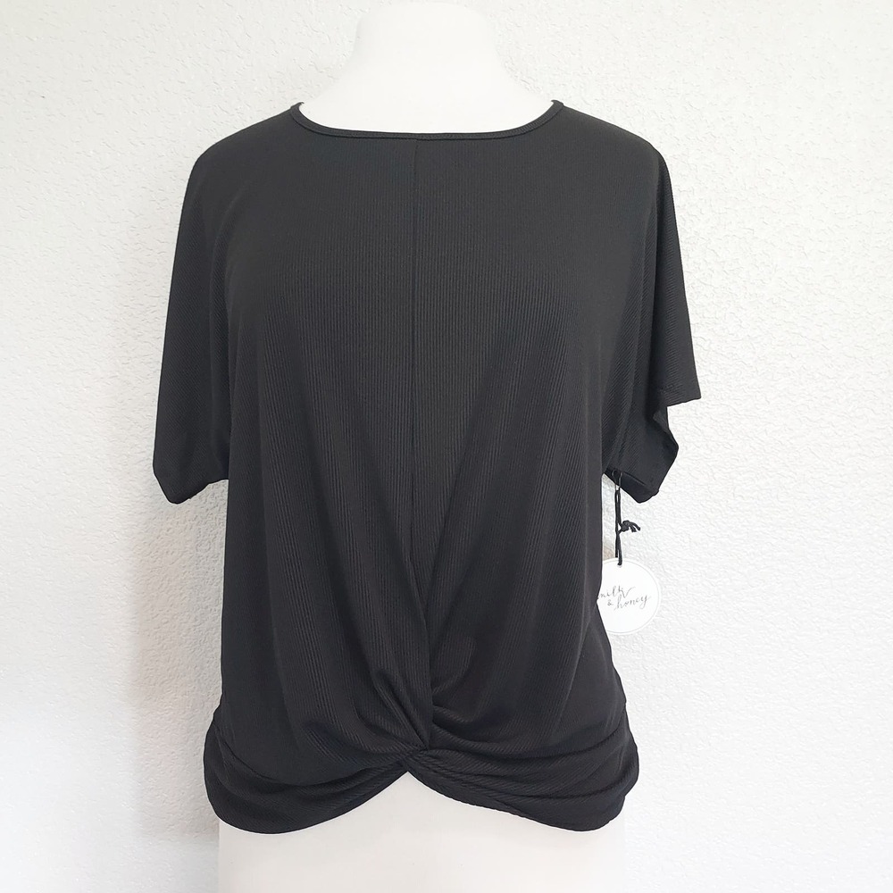 🔴3/$15 NEW Milk & Honey Black Ribbed Wrap Front Blouse Size L